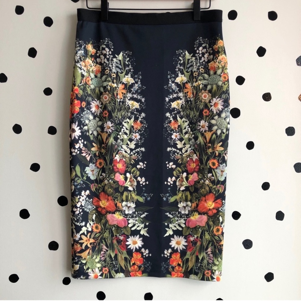 Forever 21 Mirrored Floral Pencil Stretch Skirt L
